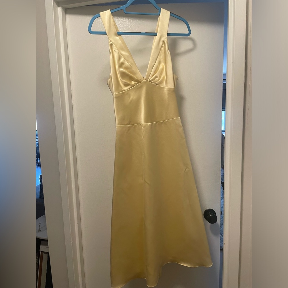 Butter yellow midi laundry dress size 6.
